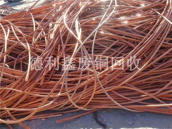 �����U�~�������U�~����������ǰ���V�